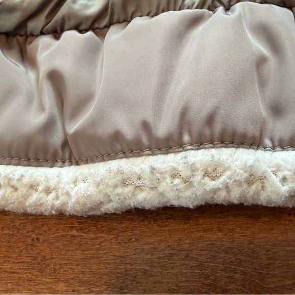 Calvin Klein Performance Sherpa  vest size small - Picture 5 of 12